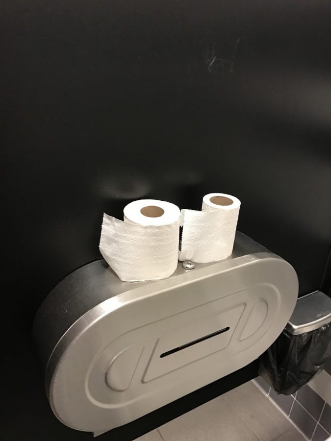 School+Annoyances%3A+The+Toilet+Paper+Problem