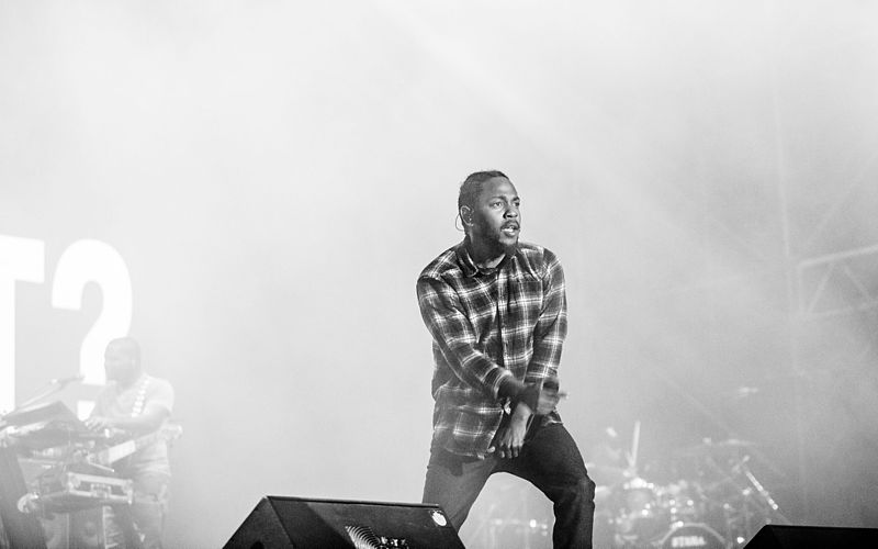 https://commons.wikimedia.org/wiki/File:Kendrick_Lamar_3_F.I.B._2016.jpg#Licensing